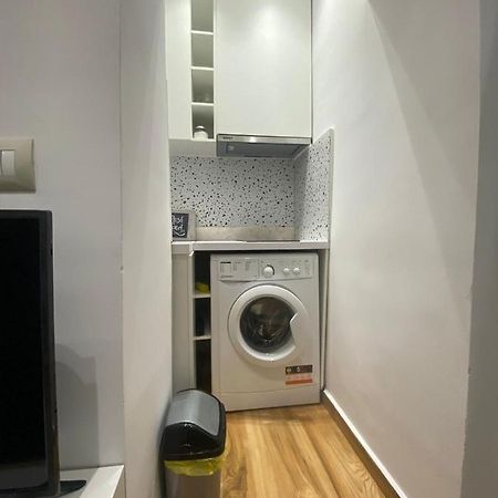Luxury Apartment In Blloku Area Tiranë Eksteriør bilde