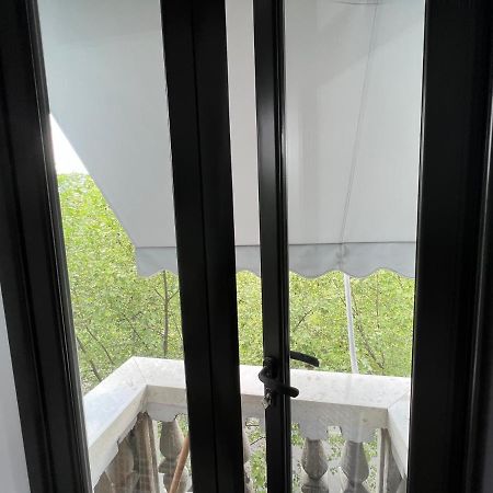 Luxury Apartment In Blloku Area Tiranë Eksteriør bilde