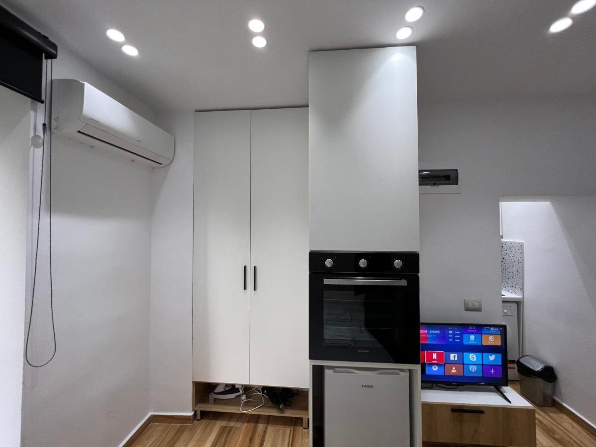 Luxury Apartment In Blloku Area Tiranë Eksteriør bilde